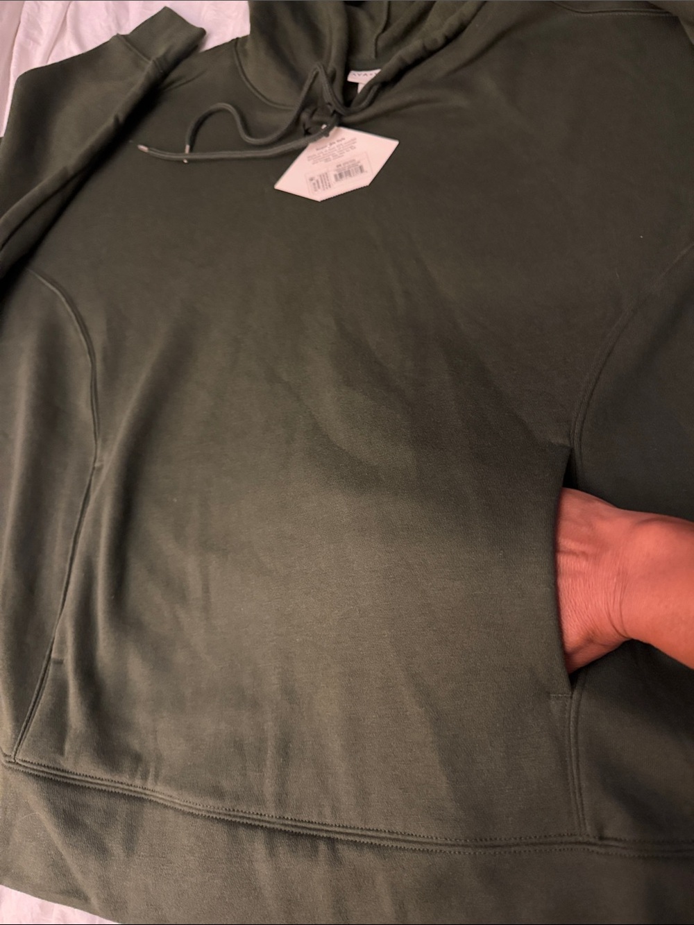 Ava & Viv Olive Green Women's Plus Size Hoodie. NWT. Size 2X. - Picture 2 of 9